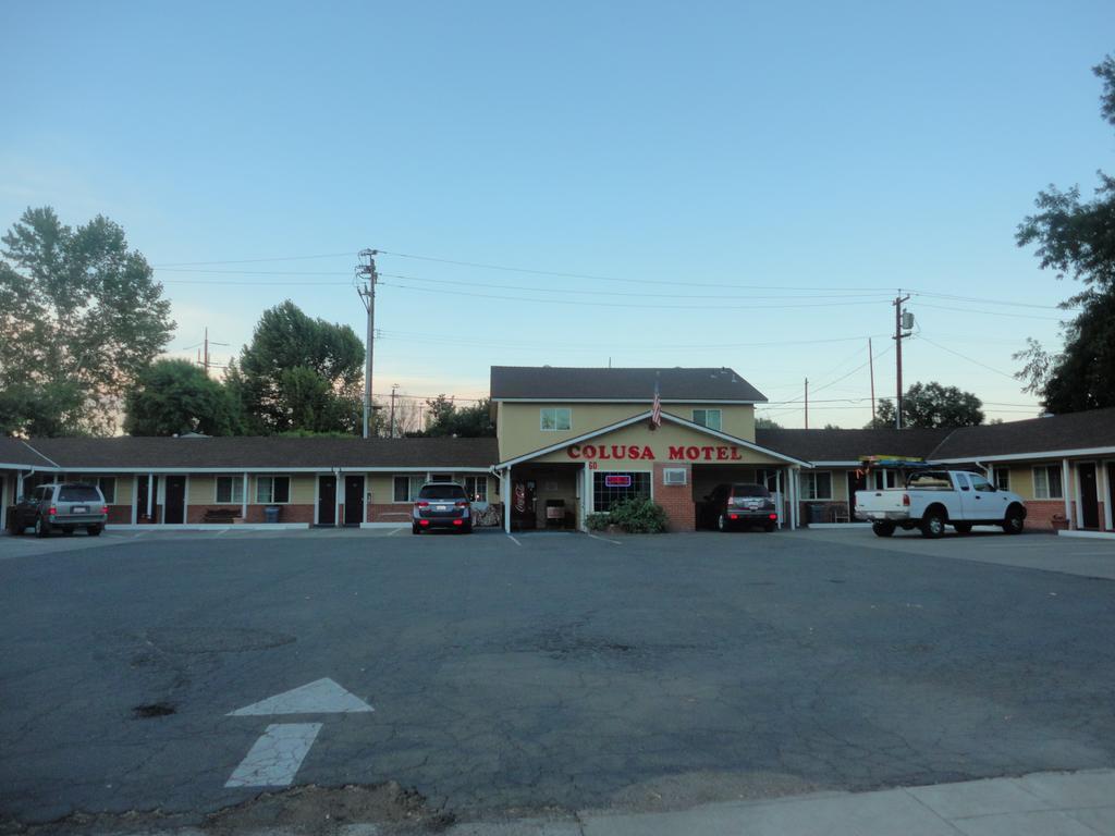Colusa Motel Bagian luar foto