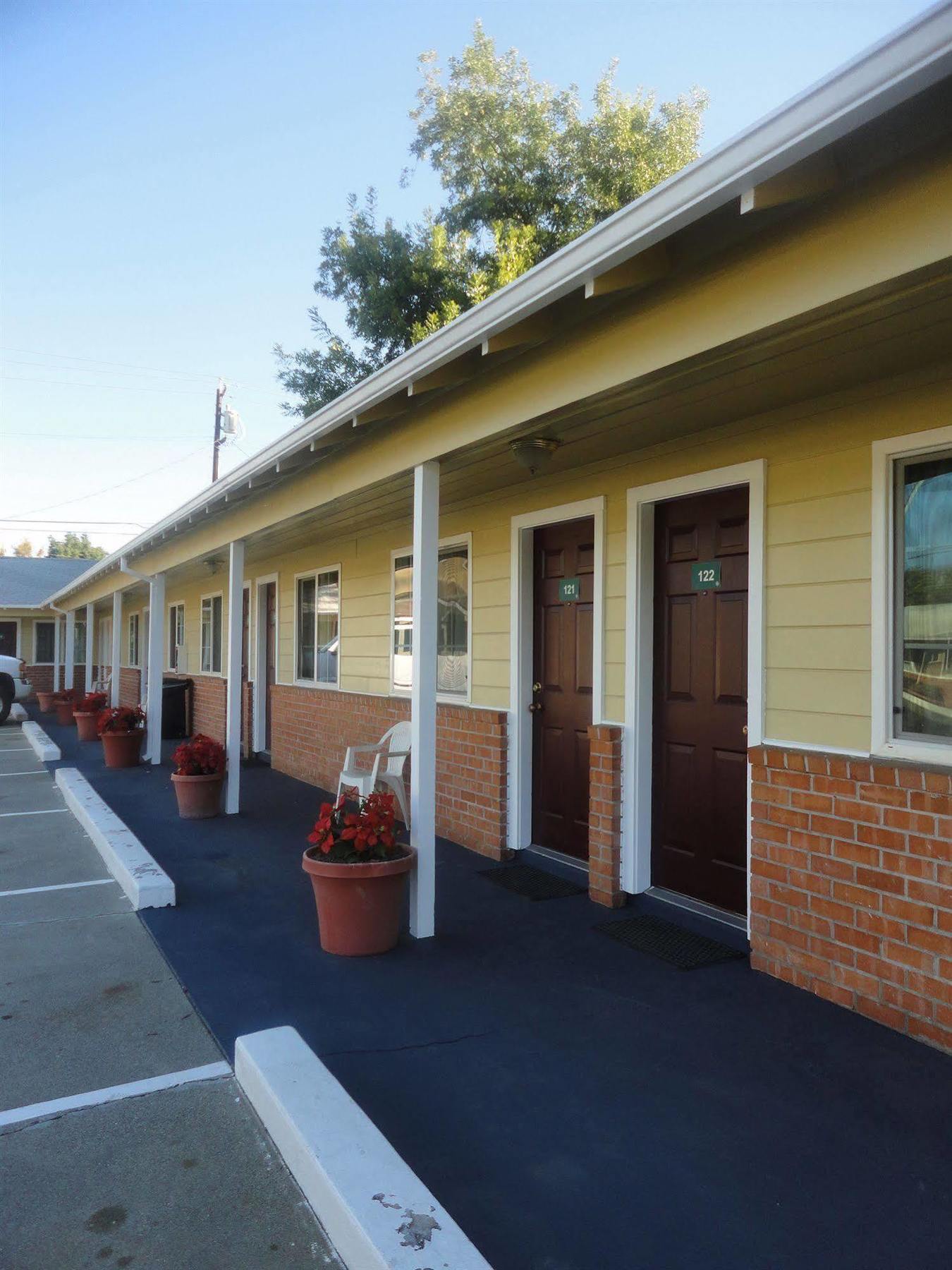 Colusa Motel Bagian luar foto